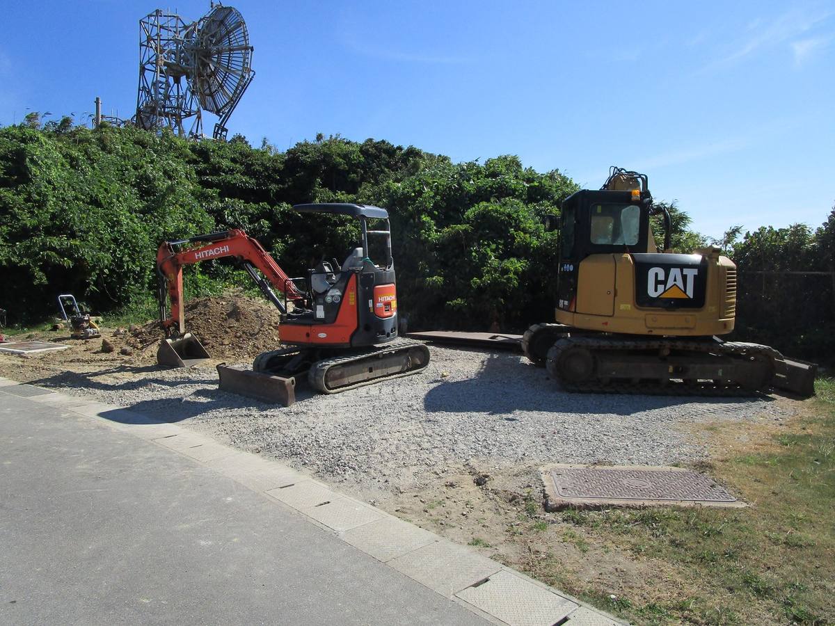 現場で稼働する環境配慮型の建設機械
